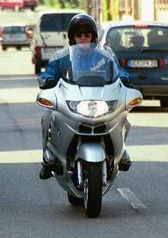 [Photo Jerry on his R1150RT]
